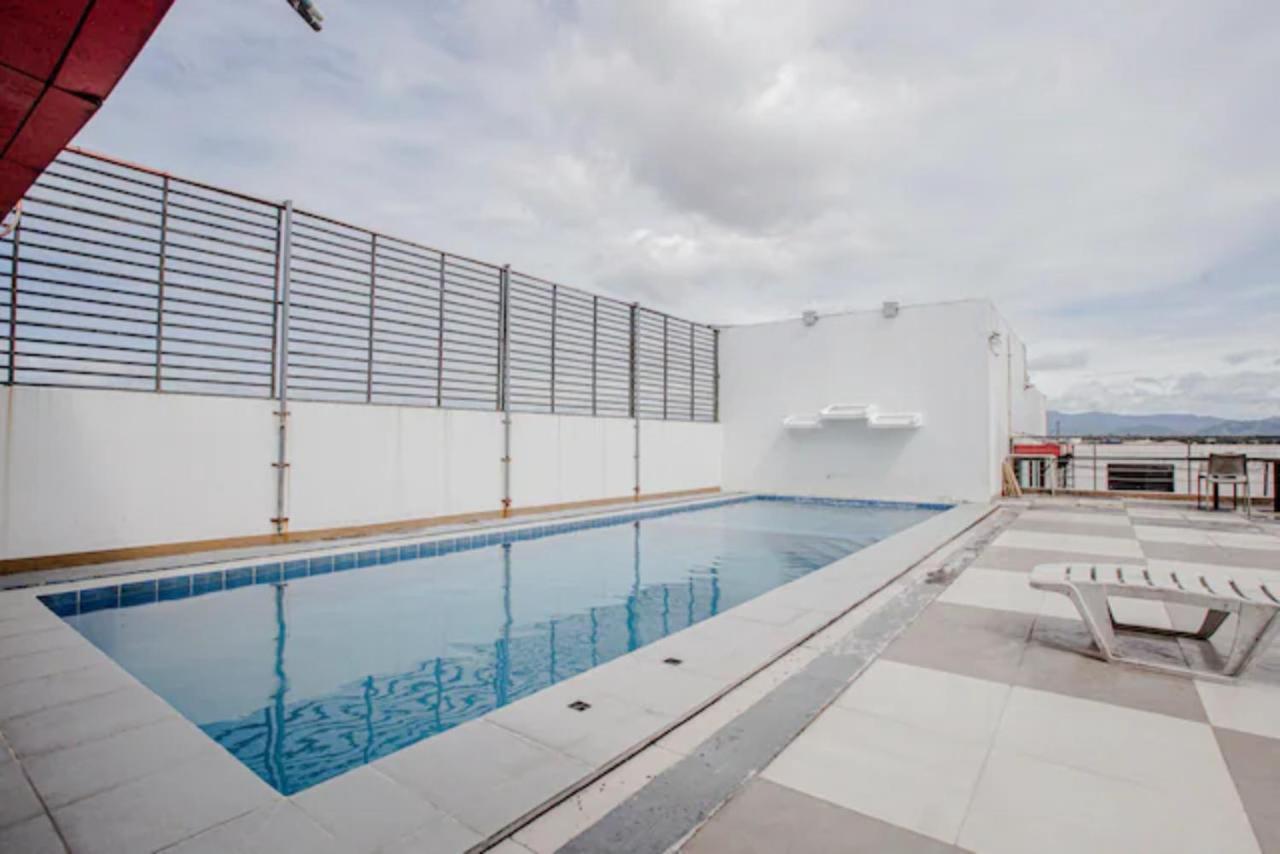 Oyo 637 Fox Hotel Quezon City Exteriör bild